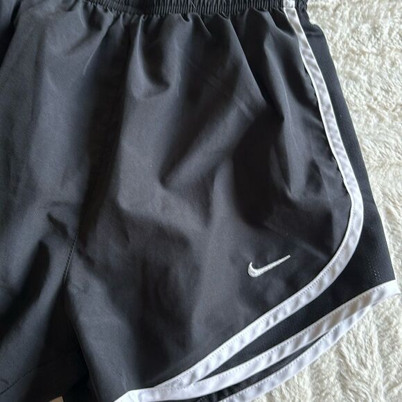 Nike dri-fit black lined running workout shorts. Size X-Small‎ - Picture 2 of 4